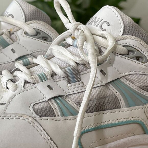 Vionic Walker Classic White Aqua Leather Walking Shoes Size 8.5 - Picture 14 of 14